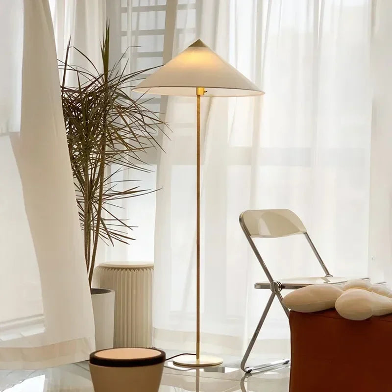Decorbites™ Gubi Rattan-Schirm Stehlampe Vintage-Ständerleuchte Nordischer Stil