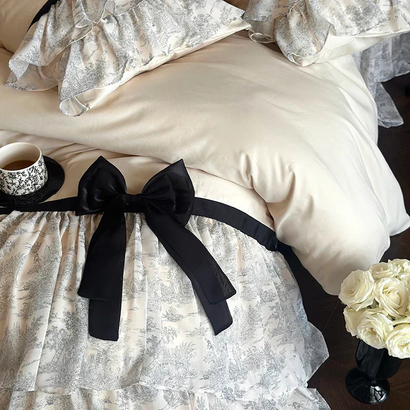 Conjunto de Ropa de Cama Princesa con Volantes de Encaje y Lazo Decorbites™: Cubrecama de Algodón Egipcio, Falda de Cama, Colcha, Fundas de Almohada