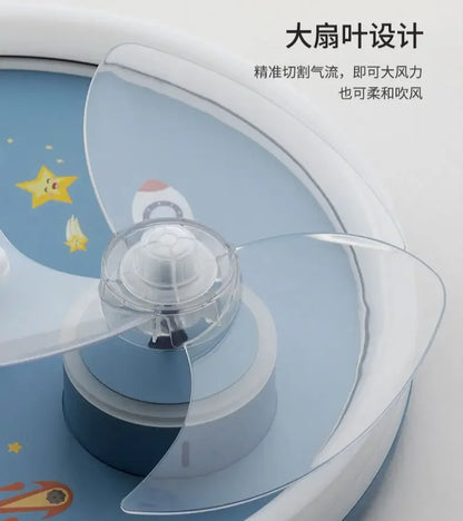 Lámpara de techo infantil DecorBites™ con diseño de astronauta - Accesorio moderno y minimalista para habitaciones de niños y niñas