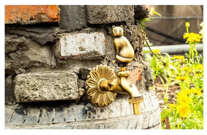 صنبور حديقة من النحاس العتيق يُثبّت على الحائط من DecorBites™ لرياض الأطفال، بتصميم حيواني