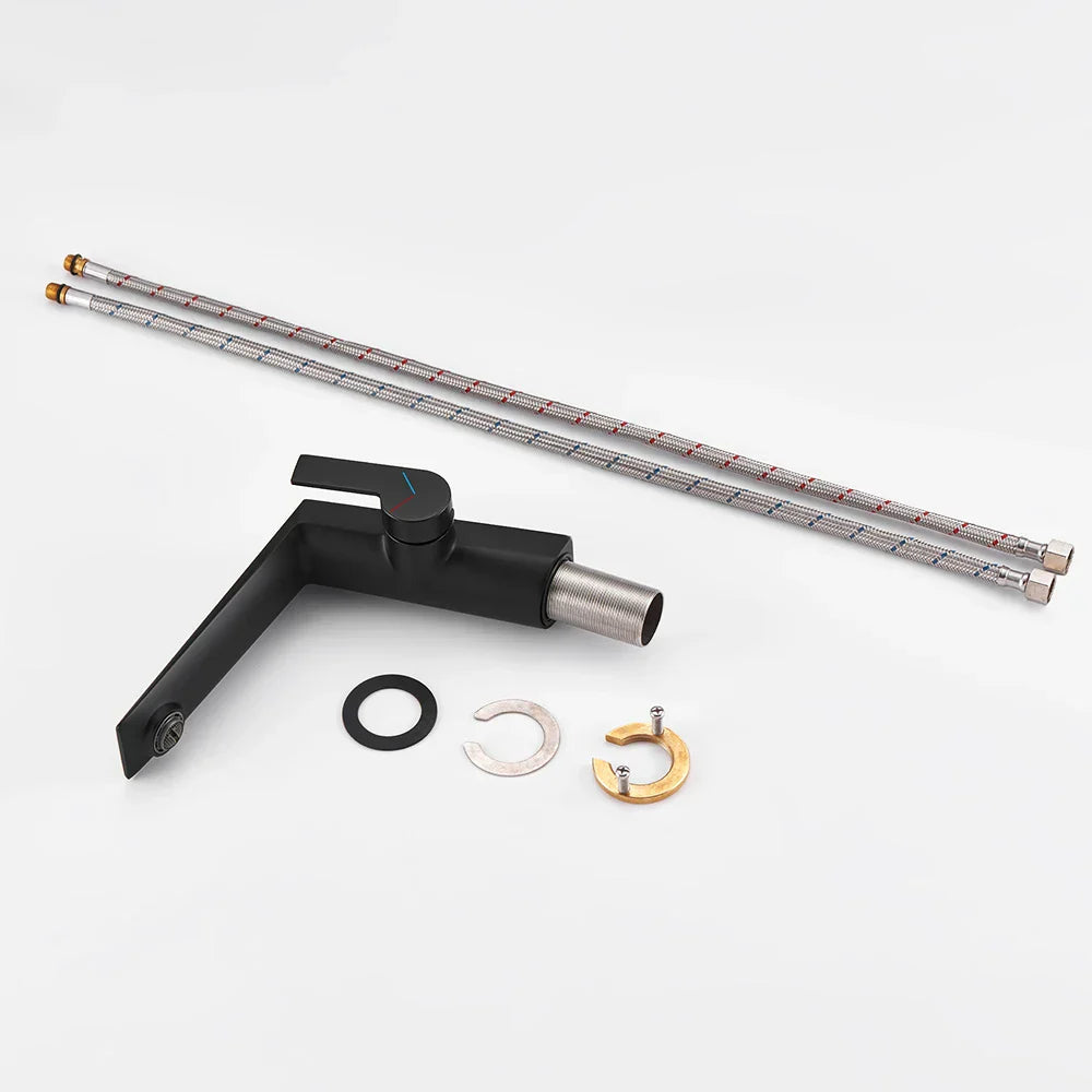 صنبور حوض الحمام DecorBites™ الأسود بمقبض واحد وخلاط حوض الحمام