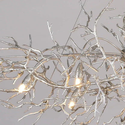 Lámpara de techo colgante de lujo DecorBites™ con luces LED, cristales y forma de rama.