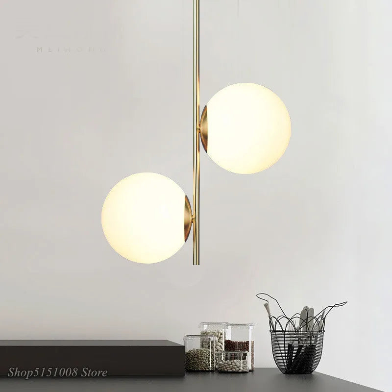 Lámpara colgante LED de bola de cristal DecorBites™ para espacios de vida modernos