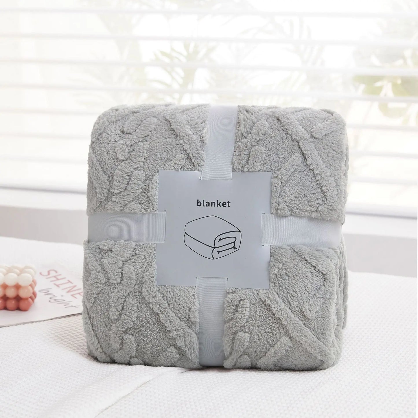 Manta de felpa jacquard acogedora DecorBites™: suave manta de invierno para el sofá, chal para la siesta en la oficina o de viaje.