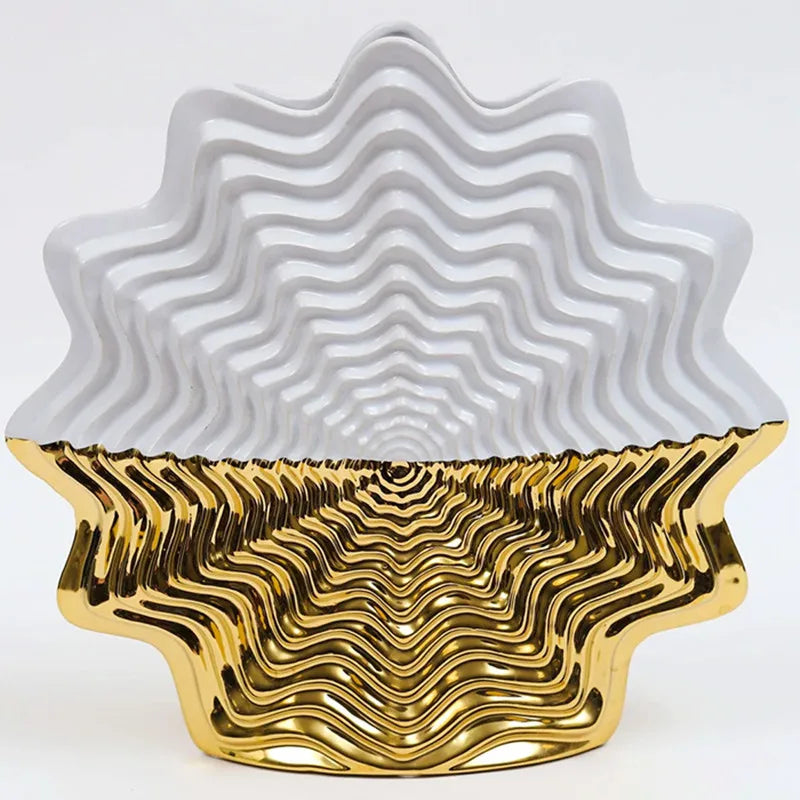 Jarrón de cerámica DecorBites™ con diseño geométrico de flecos, ideal para bodas, decoración del hogar o como maceta para ramos.