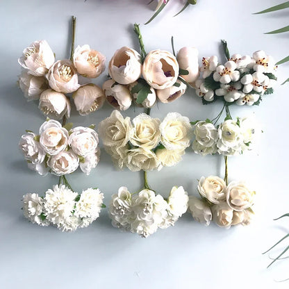 DecorBites™ Ramo de bayas y estambres de flor de cerezo color marfil para decoración navideña y de bodas DIY