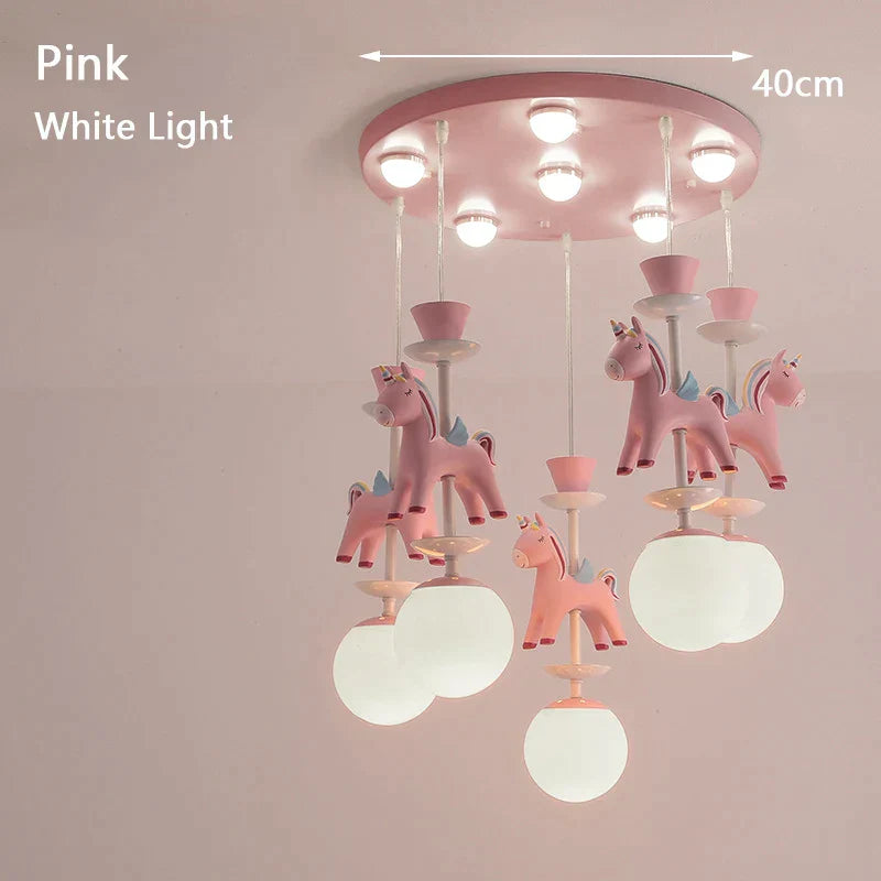 Lámpara de Araña Carrusel de Sueños para Niños Decorbites™: Luz Colgante Moderna, Creativa y Linda para Dormitorio