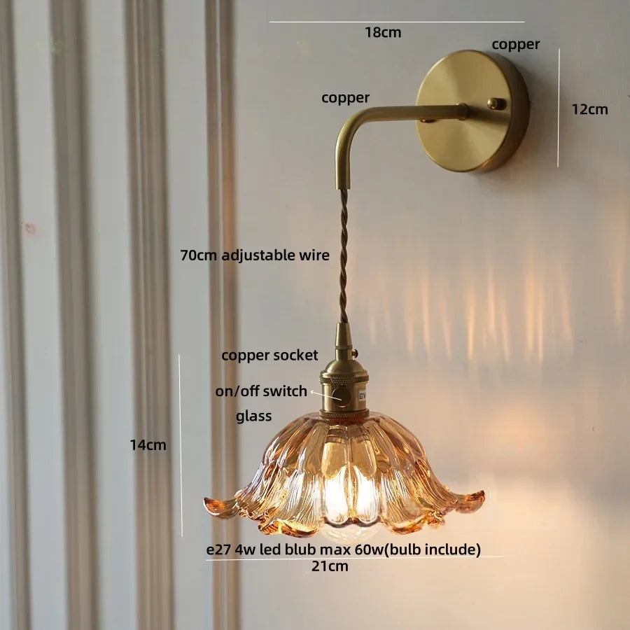 DecorBites™ مصباح حائط LED على شكل زهرة خضراء من الزجاج والنحاس مع سلسلة سحب