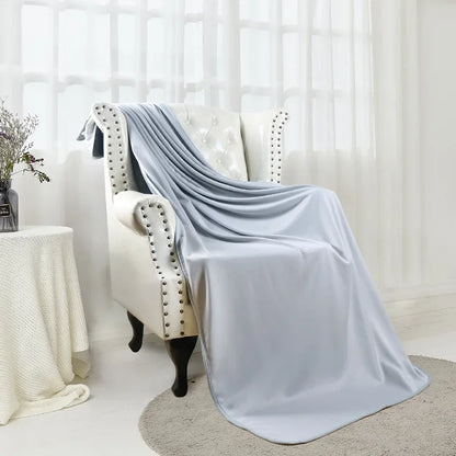 Decobites Flannel & Ice Fiber Cooling Blanket: Dual Purpose Thin Blanket