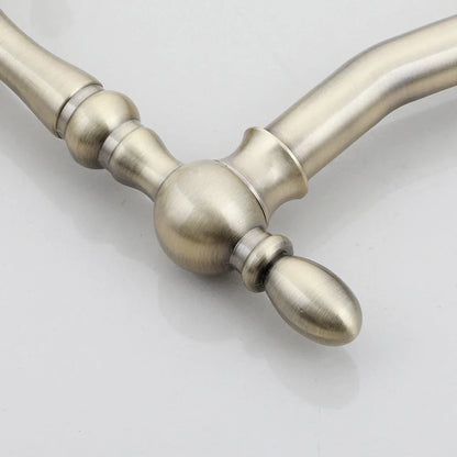 صنبور حوض دوار بمقبض مزدوج من DecorBites™ مصنوع من النحاس العتيق وخلاط دوار