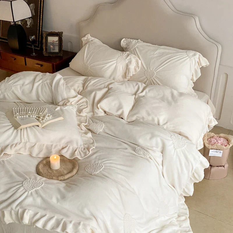 Decobites Velvet Ruffles Winter Bedding Set: Plush & Warm Heart Twisted Flowers Theme