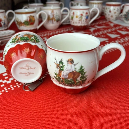 DecorBites™ Christmas Dinnerware Set: Plates, Tray, Mugs, Bowls, and Dishes