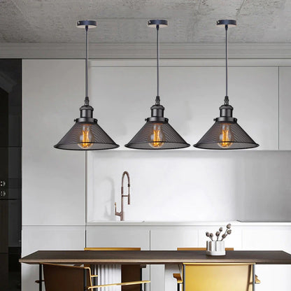 وحدة إضاءة معلقة على شكل قفص حديدي أسود من DecorBites™ لجزيرة المطبخ وغرفة الطعام والممر