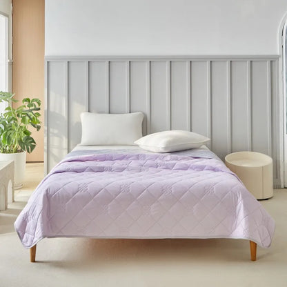 بطانية DecorBites™ Cool Summer: لحاف خفيف الوزن ناعم ومبرد بالثلج لمن يعانون من الحر أثناء النوم