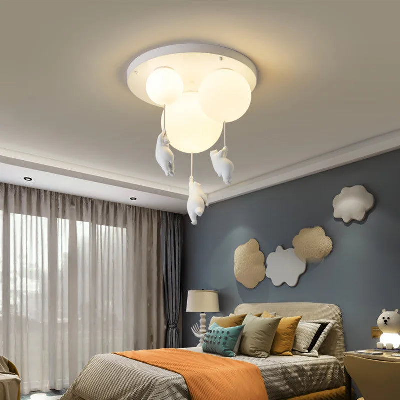 مصباح معلق من الراتنج على شكل دب من DecorBites™ لغرف الأطفال ورياض الأطفال