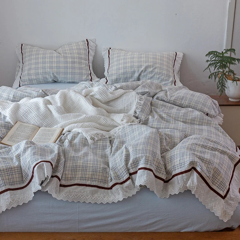 Seersucker Lace Bedding Set
