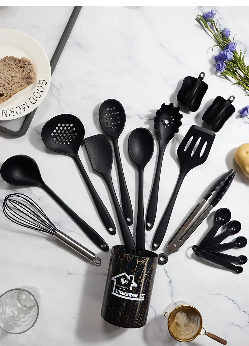 مجموعة أدوات المطبخ المصنوعة من السيليكون DecorBites™، مكونة من 18 قطعة، تتضمن ملعقة تقليب وملعقة قياس وأدوات طبخ