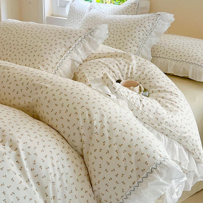 Decobites Floral Lace Ruffle Cotton Bedding Set with Quilt Cover, Duvet Cover, and Pillowcases