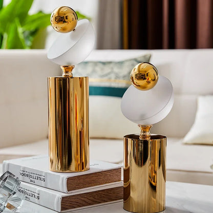 Adorno decorativo para el hogar DecorBites™ Bola geométrica dorada de cristal esmerilado