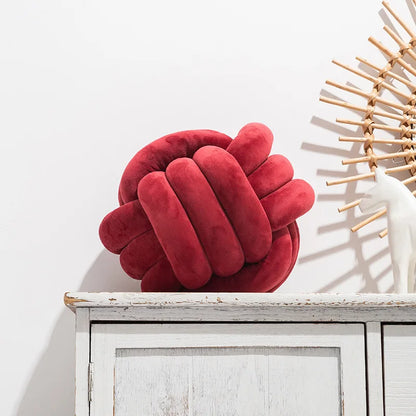 وسادة DecorBites™ Knot Ball قصيرة من القطيفة لديكور المنزل والراحة