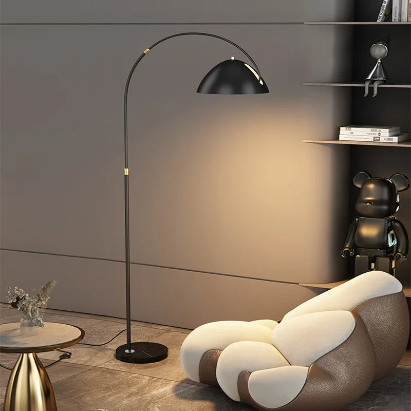 Decorbites™ LED Stehleuchte Gold Schwarz Metall Minimalistisch Modern Wohnzimmer Lampe