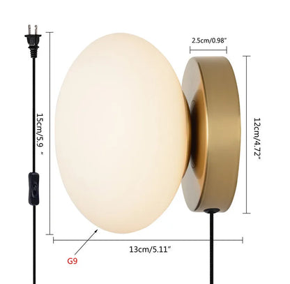 Apliques de pared DecorBites™ con forma de bola de cristal dorado para una decoración moderna del hogar.