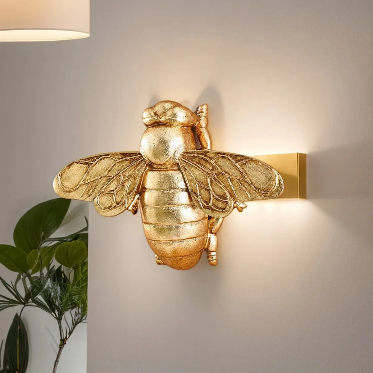 DecorBites™ Golden Bee Resin Insect Statue Wall Hanger - Background Decoration