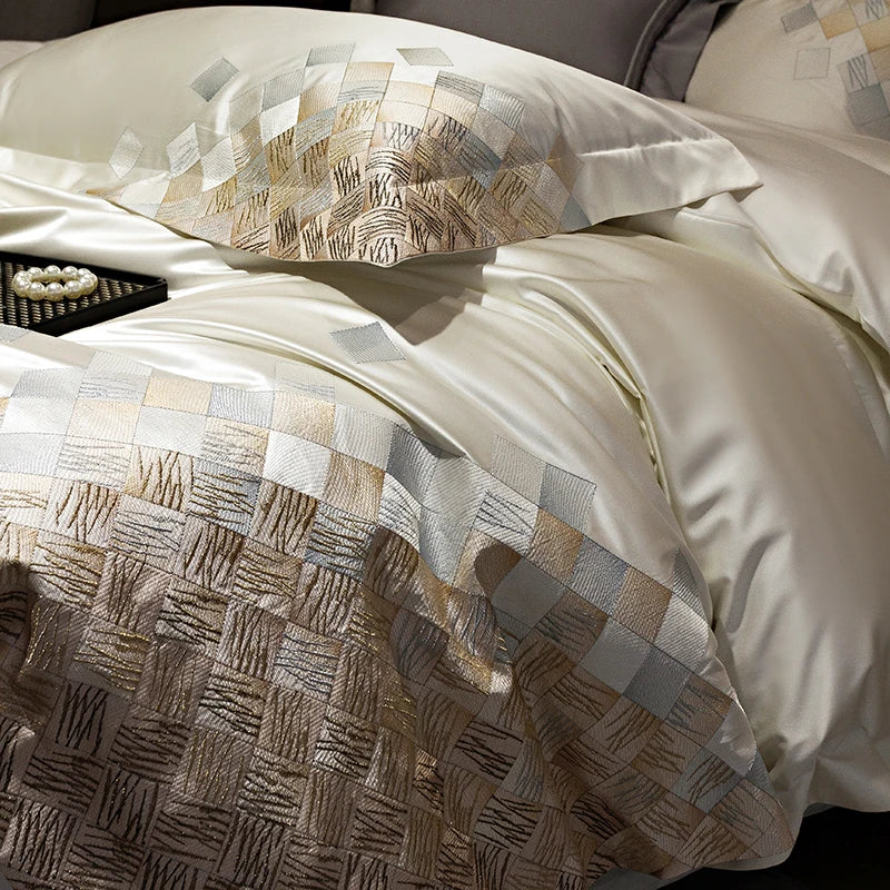 طقم مفروشات سرير فاخرة مطرزة من ديكوربايتس™، مكون من 4 قطع، باللون الأبيض اللؤلؤي/الرمادي، من قماش الساتان والقطن المزخرف