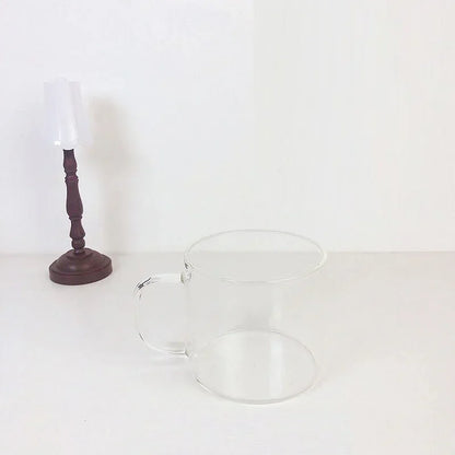 كوب زجاجي بنقشة بقرة من DecorBites™ سعة 13.5 أونصة مع غطاء ملعقة لسكن الطلاب