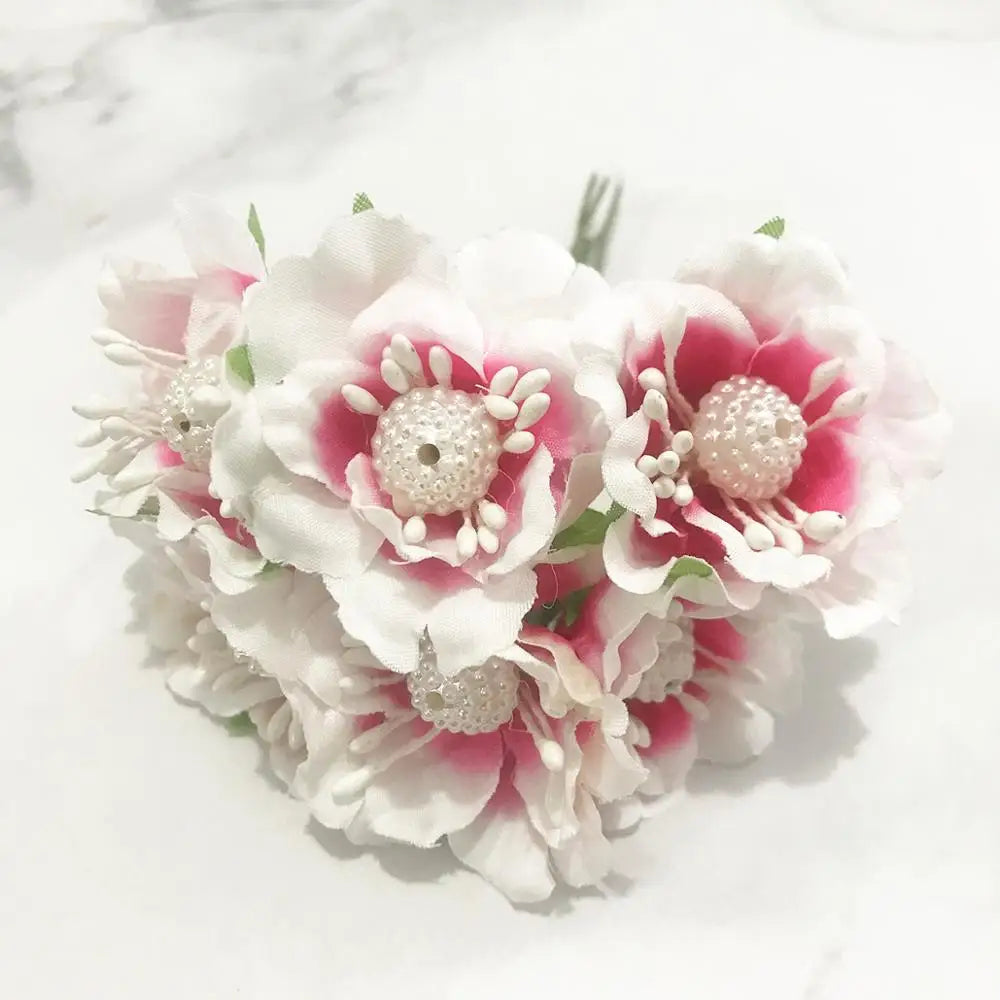 DecorBites™ Paquete de 200 piezas de bayas y estambres de flores de rosa roja mixtas para decoración DIY