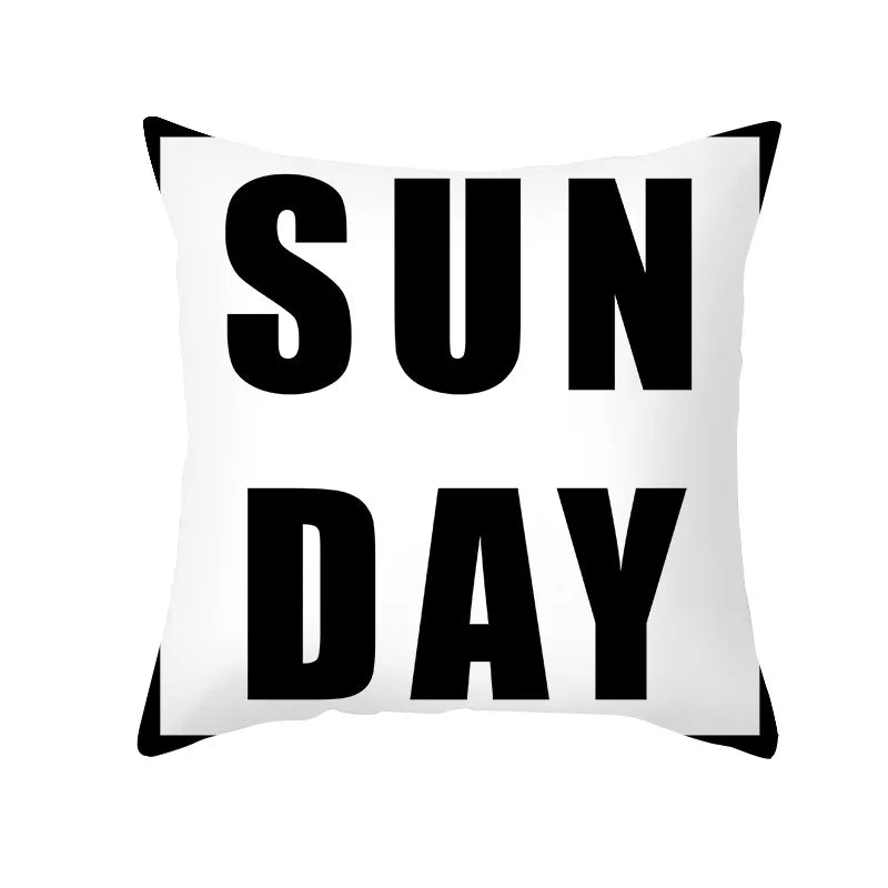 Funda de cojín DecorBites™ con estampado de letras geométricas negras para decoración del hogar y la oficina