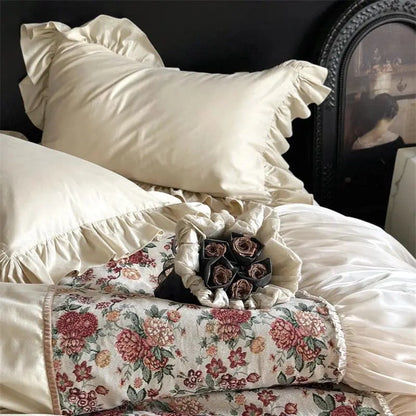 Decobites Chic Flowers Jacquard Cotton Bedding Set with Ruffles