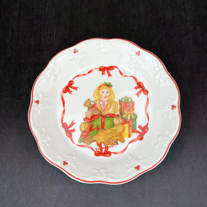 DecorBites™ Christmas Dinnerware Set: Plates, Tray, Mugs, Bowls, and Dishes