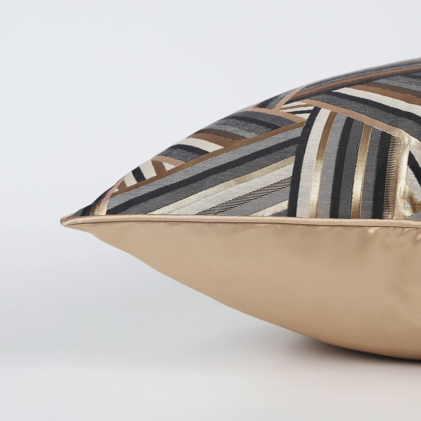 DecorBites™ Jacquard High-end Cushion Cover 45x45cm Black Gold Decorative Pillowcase