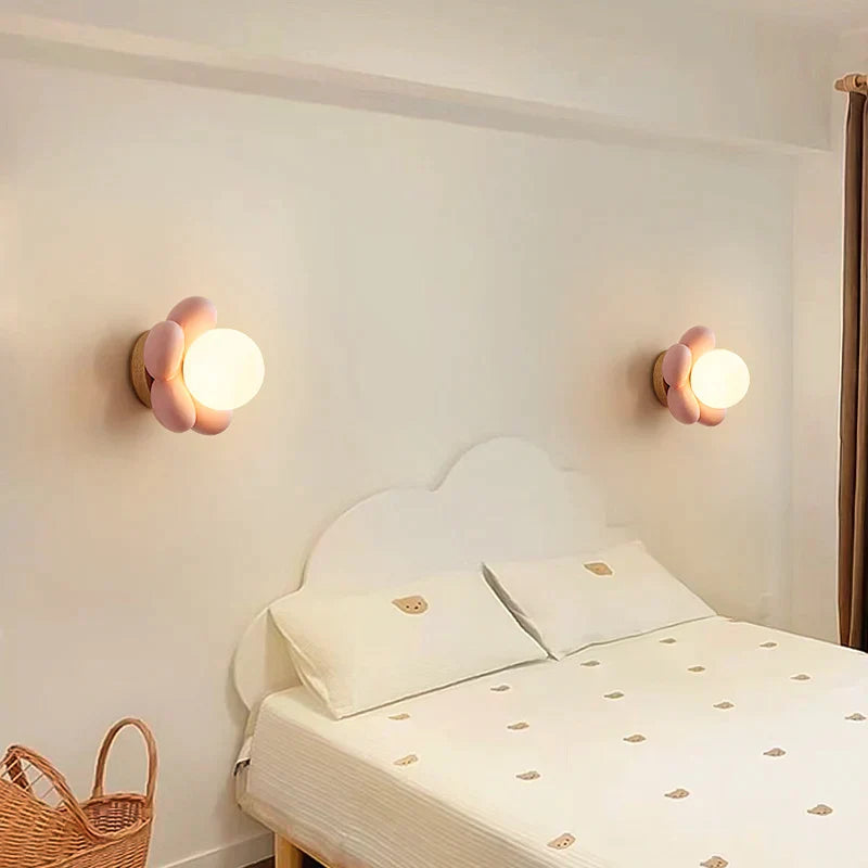 Lámpara de pared de resina de flores para niños Decorbites™ con bombilla LED G9 en blanco y rosa, decoración creativa para dormitorio