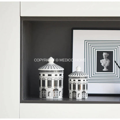 ديكوربايتس™ - شمعدان بخور سيراميكي بتصميم معماري روماني قديم - زينة منزلية فاخرة