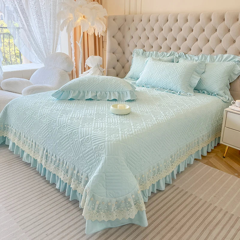 DecorBites™ Lace Ruffles Quilted Bedspread Set with Pillowcases