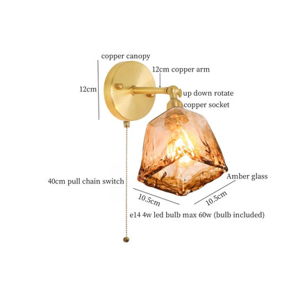 DecorBites™ مصباح حائط LED زجاجي كهرماني لغرفة النوم بإضاءة نحاسية بسيطة