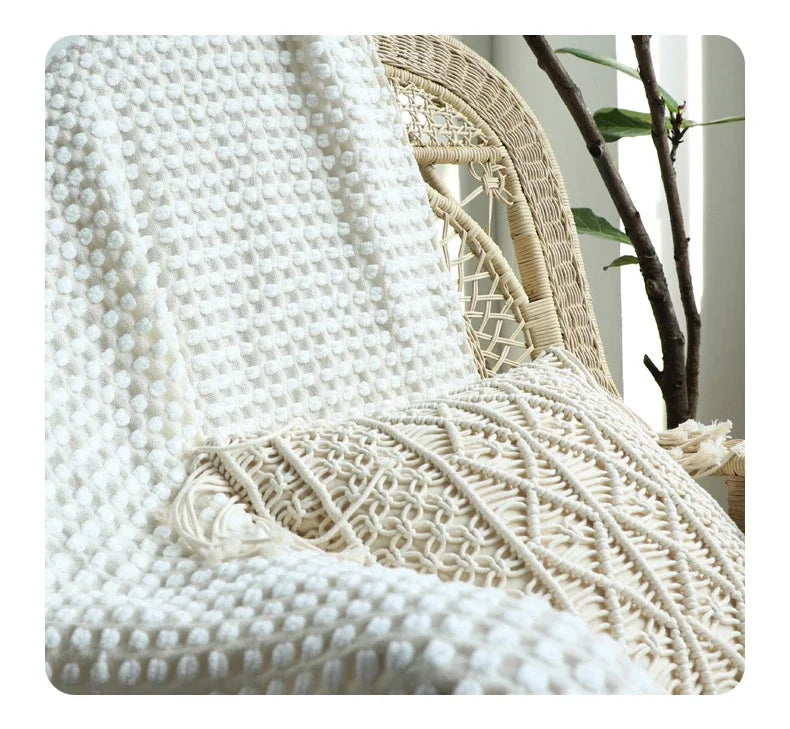 Manta Casual Blanca Nórdica Tejida Decorbites™ - Suave y Cómoda Cubierta para el Final de la Cama o Sofá para Decoración del Hogar y Viajes