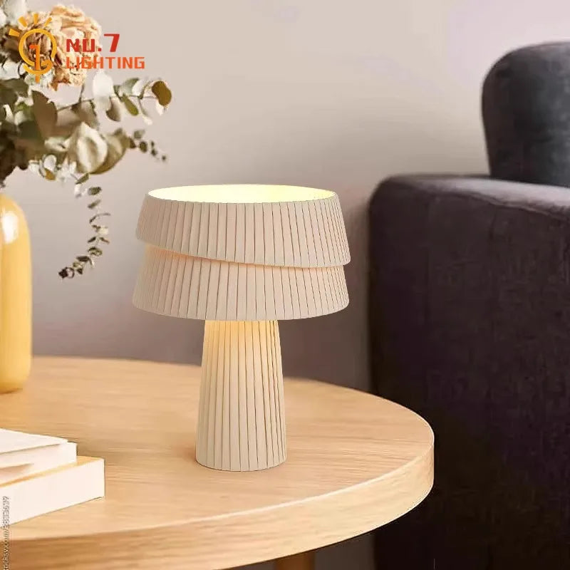 Lámpara de mesa DecorBites™ Cream Wind Mushroom con LED E27. Decoración retro para dormitorio o cafetería.