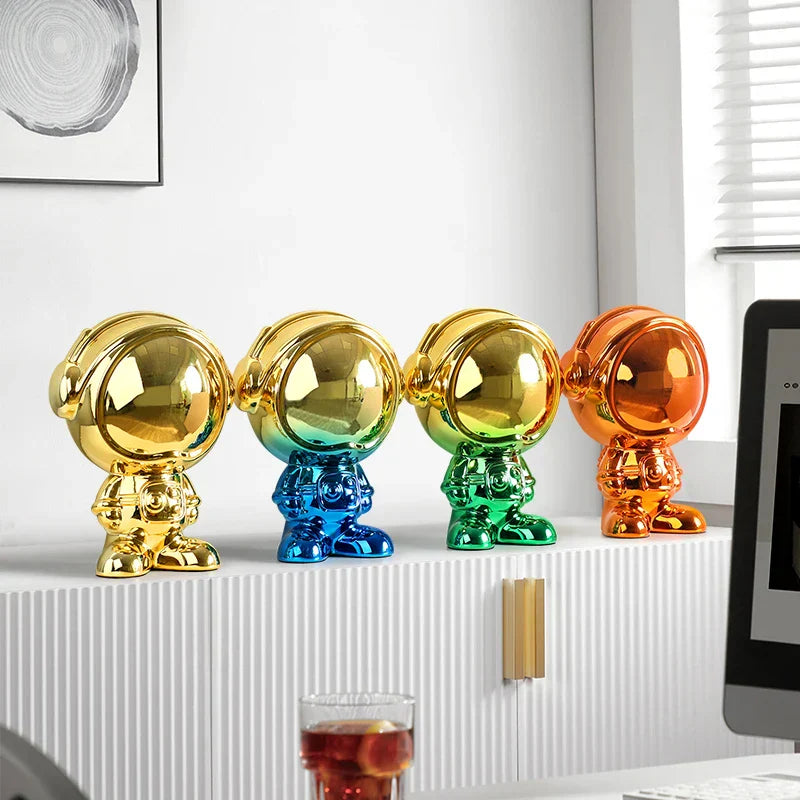 DecorBites™ Astronaut Statue Spaceman Sculpture Modern Desktop Decor Figurine Handicraft Gift