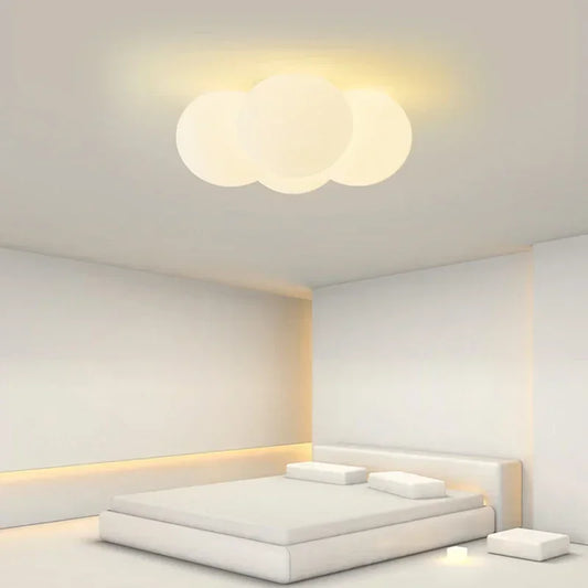 ثريا DecorBites™ الزجاجية باللون الأبيض الحليبي لديكور المنزل