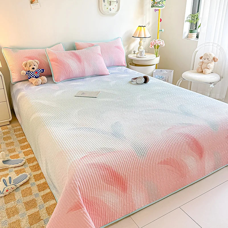 DecorBites™ Dreamy Gradient Single Bedspread: Anti-Slip, Thick Quilted Mattress with Four Season Versatility