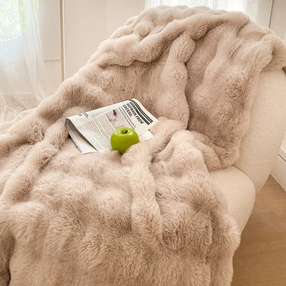 Decobites Gradient Pink Double Layer Faux Fur Winter Blanket