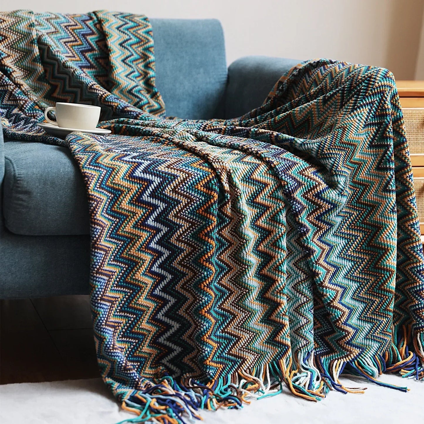 DecorBites™ Bohemian Stripe Throw Blanket with Tassels - Cozy Sofa or Bedspread Bushawl
