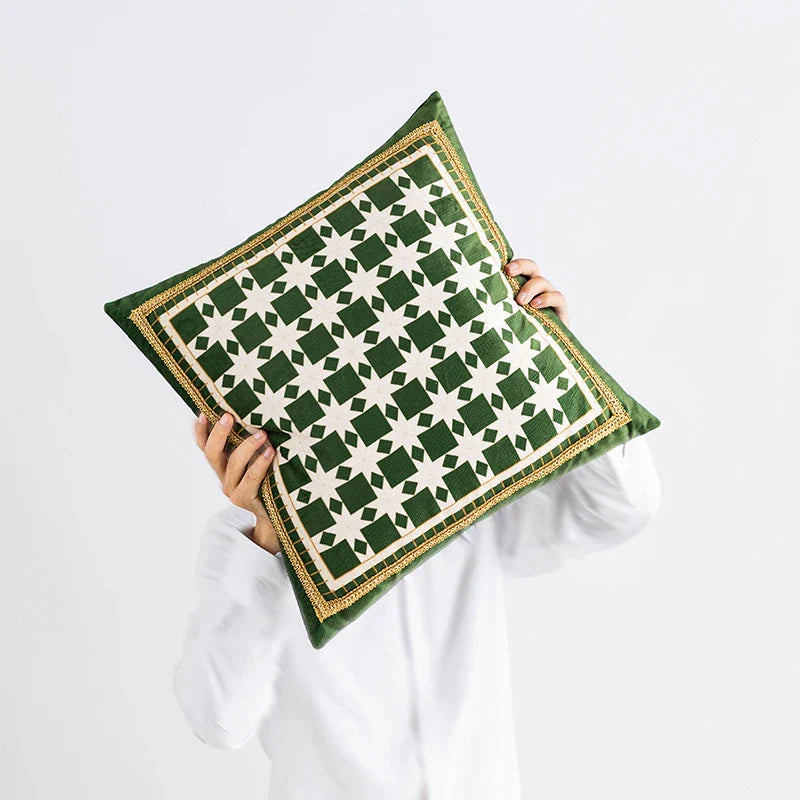 غطاء وسادة DecorBites™‎ مطرز هندسيًا منسوجًا، مقاس 45×45 سم، وسادة أريكة شبكية باللونين الأبيض والأسود