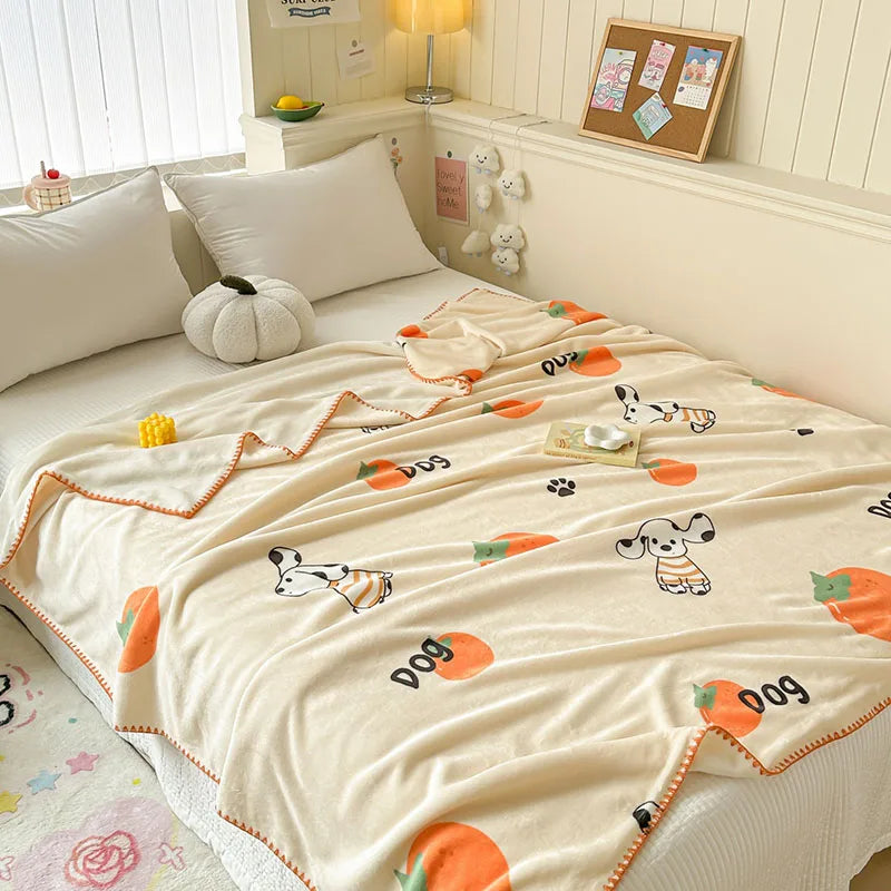 Manta de terciopelo color leche DecorBites™: Diseño bonito, cálida, multifuncional, ideal para el sofá y para viajes.