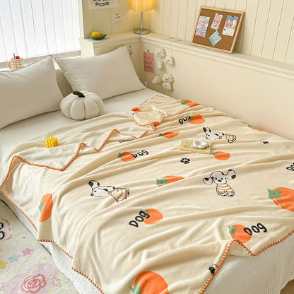 Manta de terciopelo color leche DecorBites™: Diseño bonito, cálida, multifuncional, ideal para el sofá y para viajes.