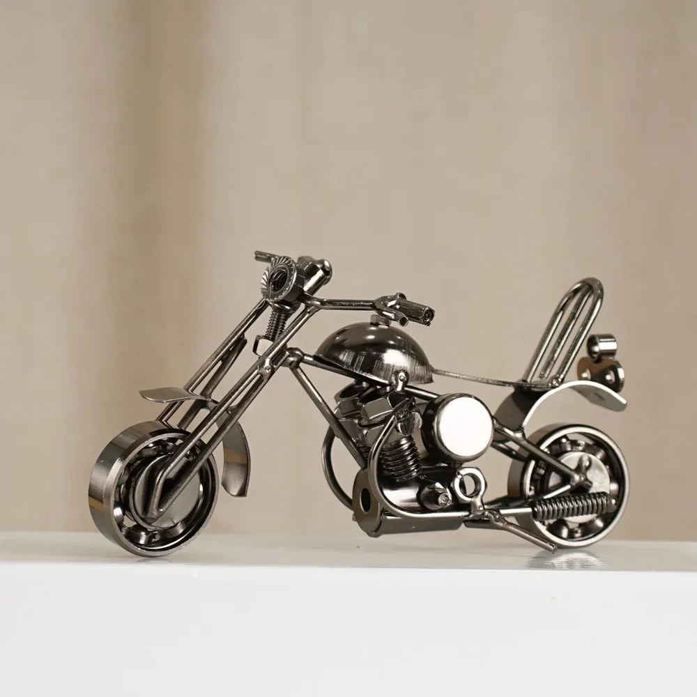 DecorBites™ Figura de metal de motocicleta retro de 14 cm para decoración del hogar y juguete