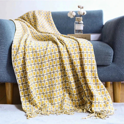DecorBites™ Houndstooth Throw Blanket